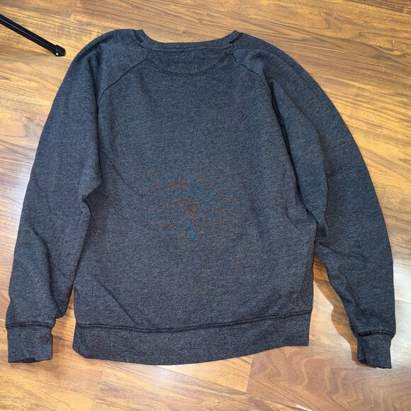 🎸 Pink Floyd Rainbow Crewneck Sweatshirt – Dark Gray Heathered (Women’s L) - Picture 3 of 7